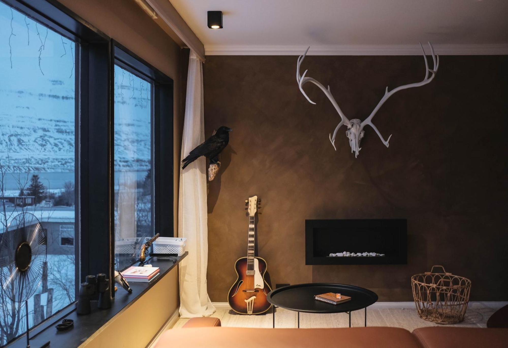 Botnahlid Villa, Mountain And Town Views And Outdoor Sauna Seythisfjorthur Ngoại thất bức ảnh