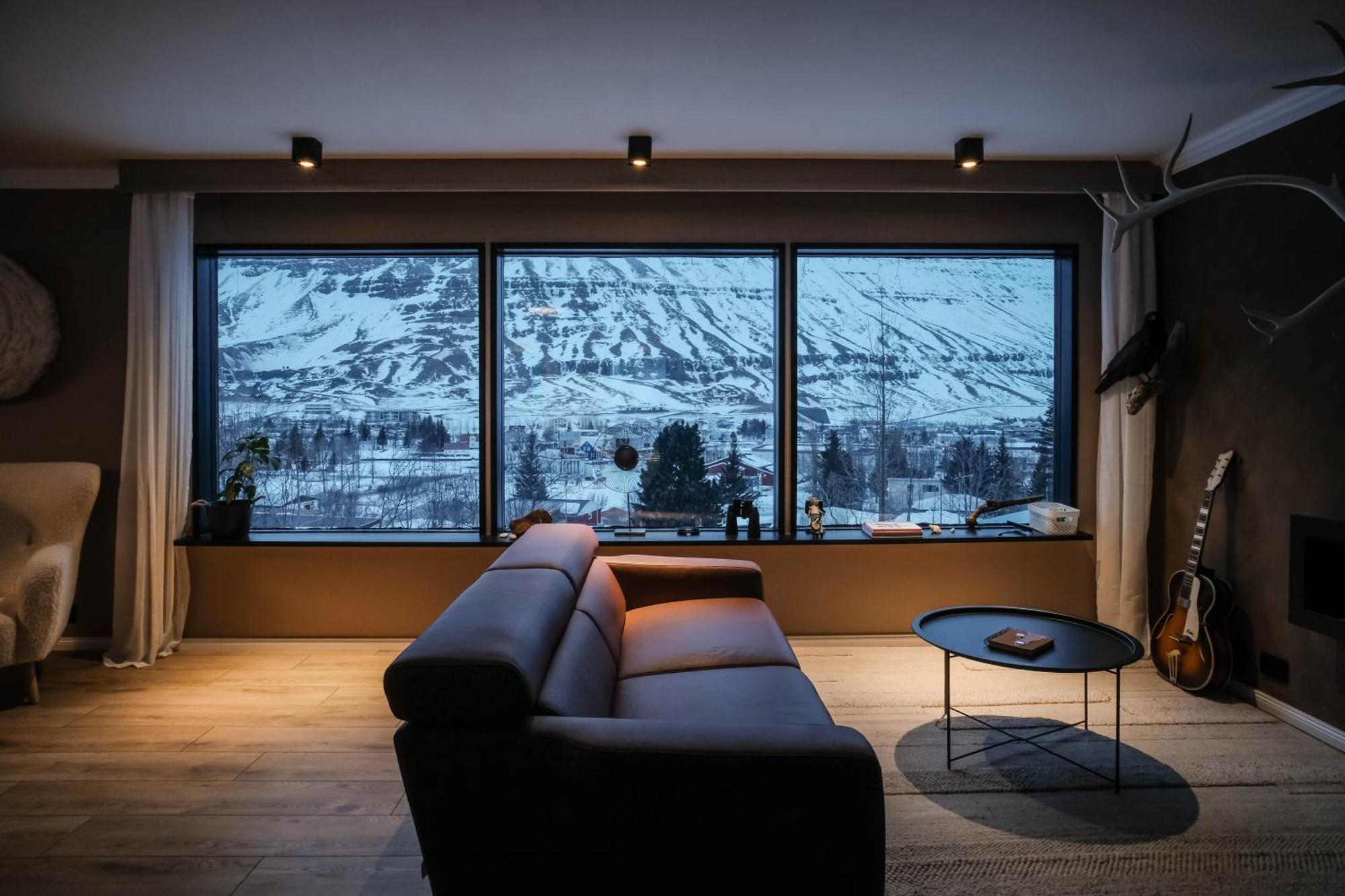 Botnahlid Villa, Mountain And Town Views And Outdoor Sauna Seythisfjorthur Ngoại thất bức ảnh