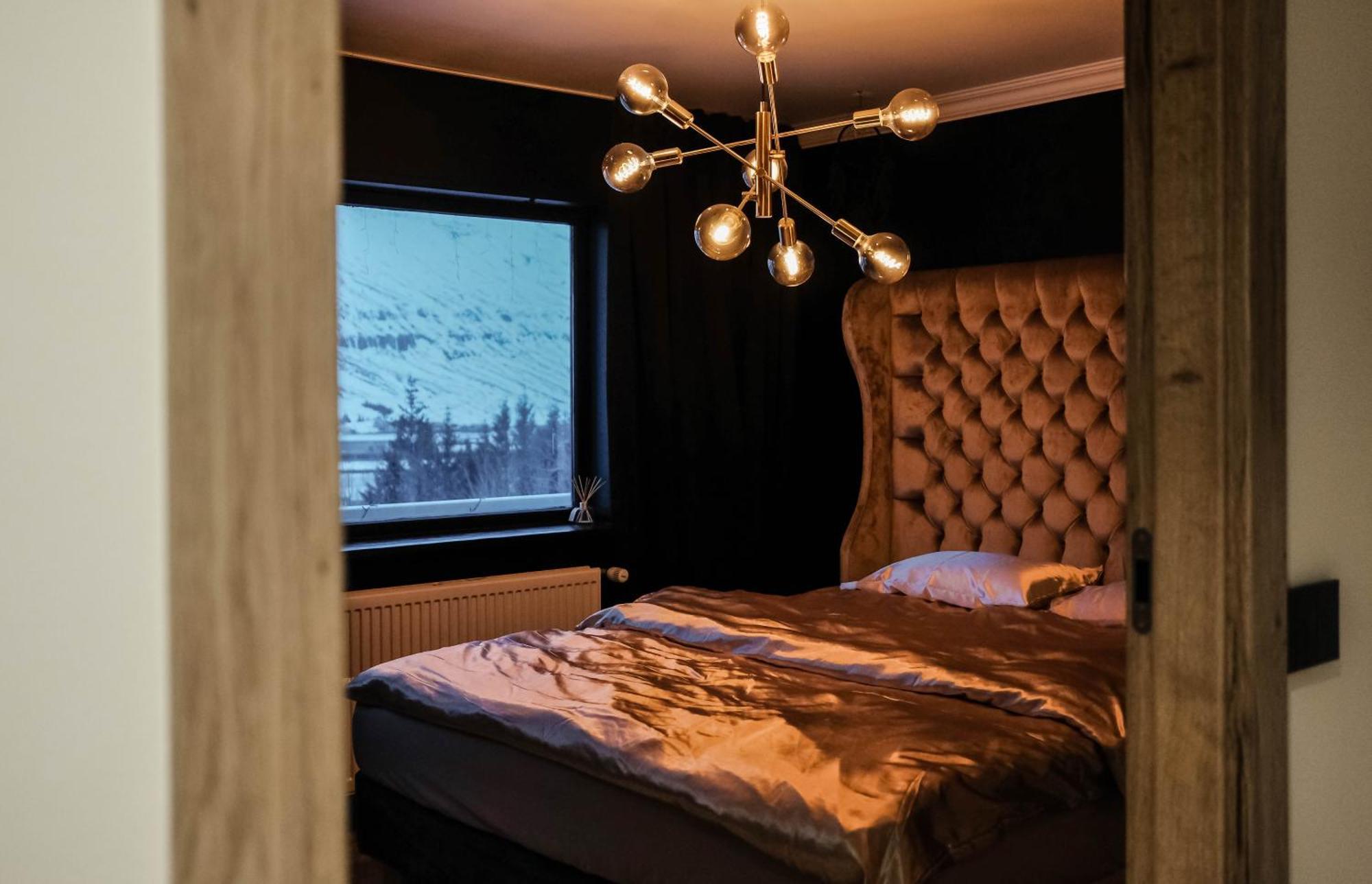 Botnahlid Villa, Mountain And Town Views And Outdoor Sauna Seythisfjorthur Ngoại thất bức ảnh
