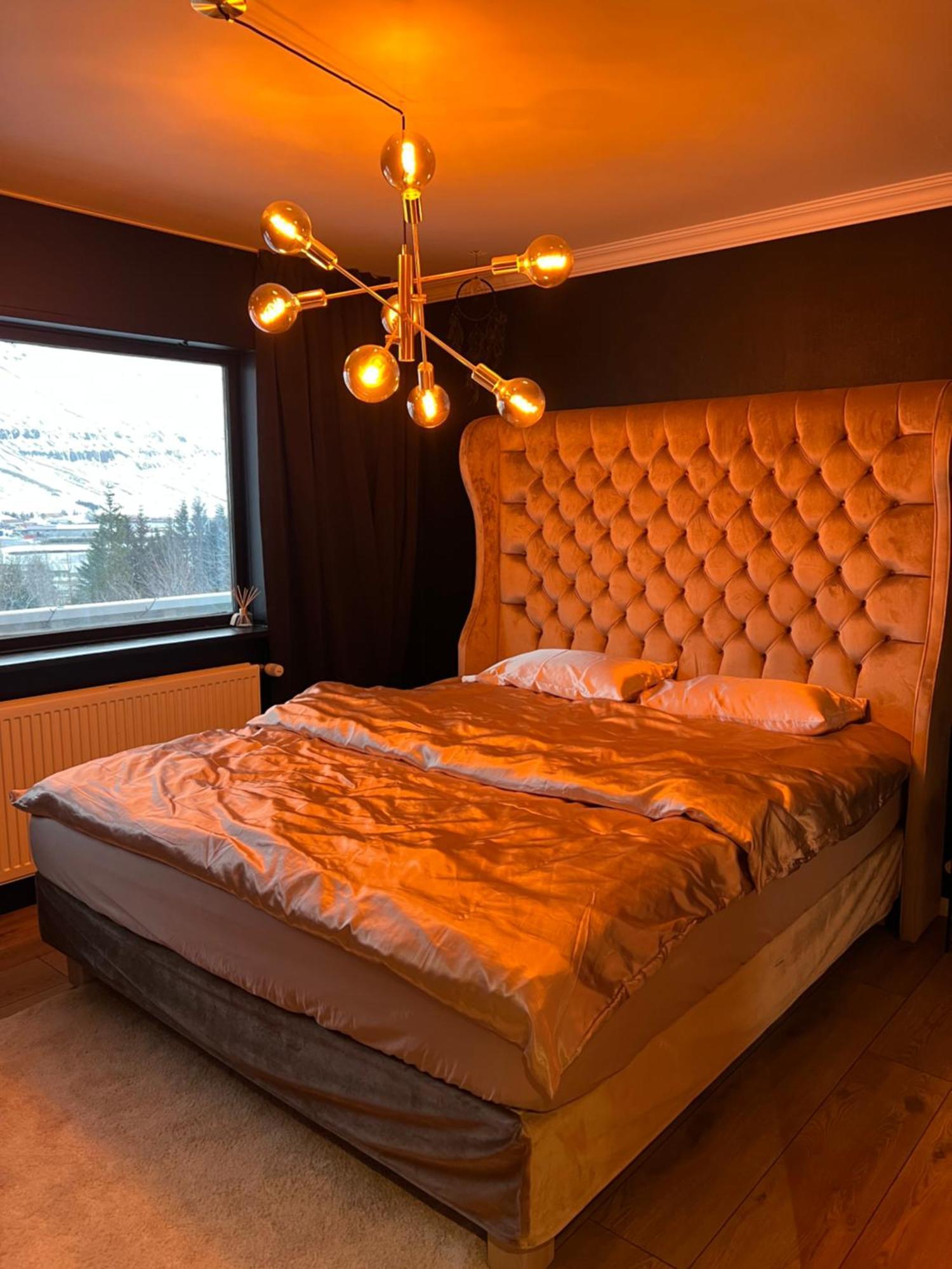 Botnahlid Villa, Mountain And Town Views And Outdoor Sauna Seythisfjorthur Ngoại thất bức ảnh